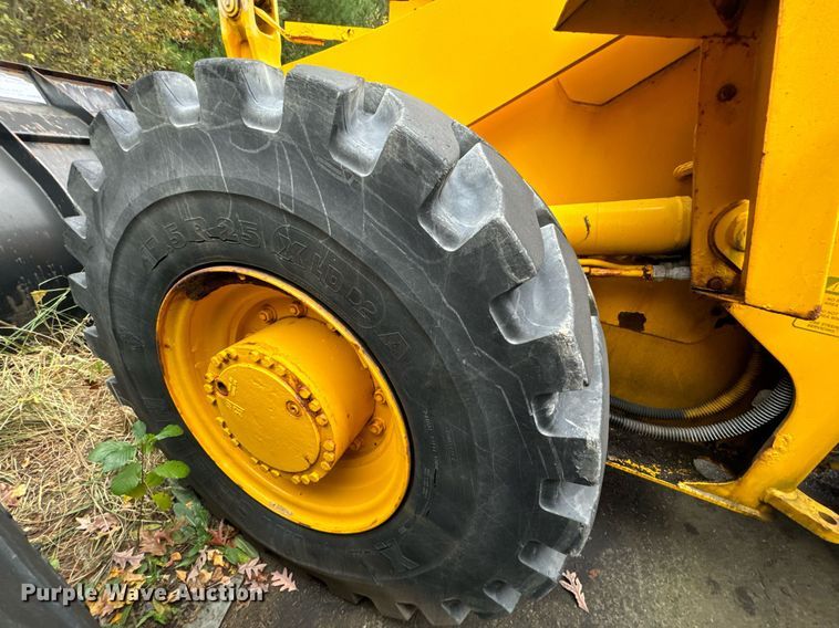 image for item EI4072 1996 Case 621B wheel loader