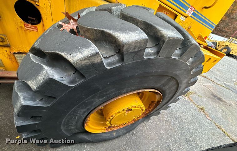 image for item EI4072 1996 Case 621B wheel loader