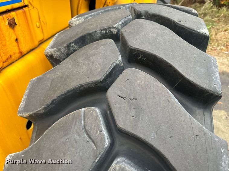 image for item EI4072 1996 Case 621B wheel loader