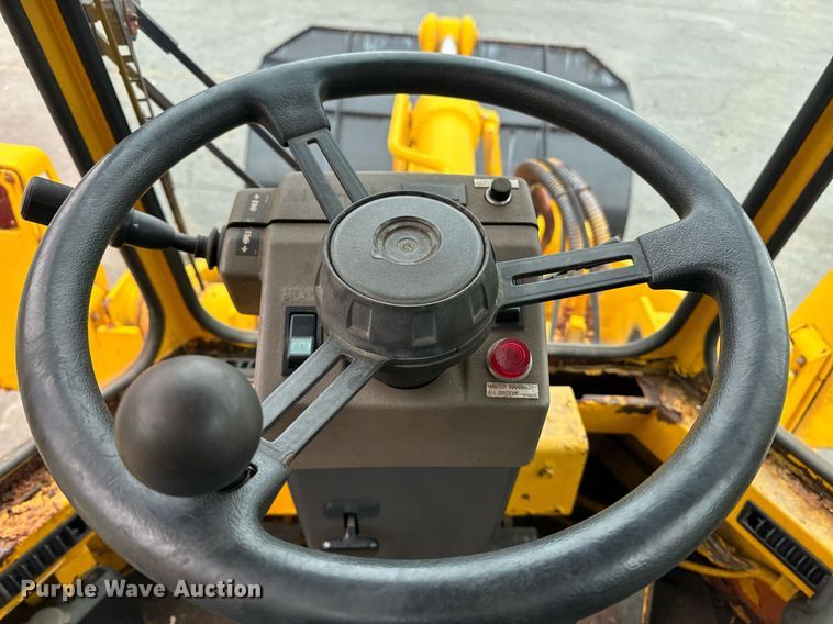 image for item EI4073 1997 Case 621B wheel loader