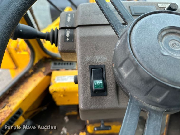 image for item EI4073 1997 Case 621B wheel loader