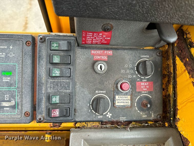 image for item EI4073 1997 Case 621B wheel loader