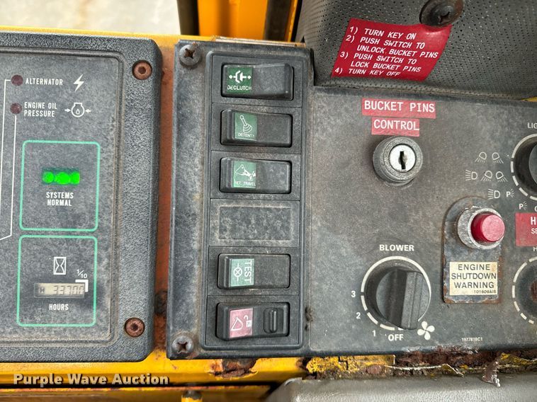 image for item EI4073 1997 Case 621B wheel loader