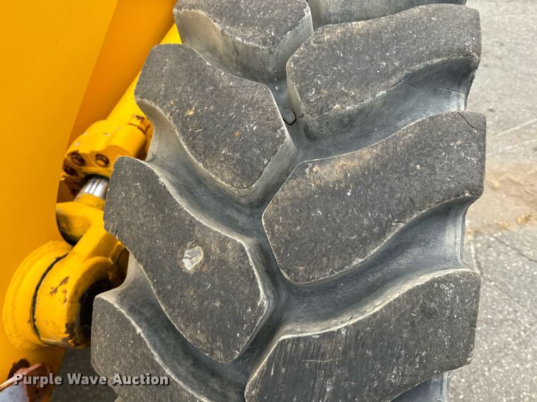 image for item EI4073 1997 Case 621B wheel loader