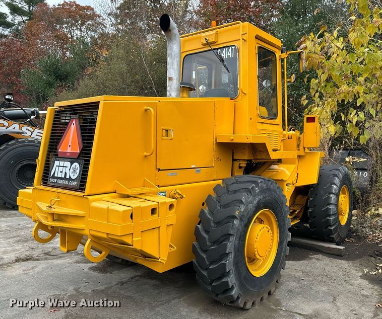 image for item EI4074 Case 621B wheel loader