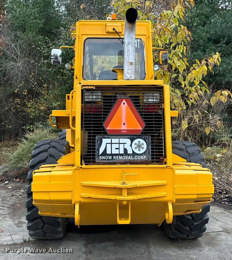 image for item EI4074 Case 621B wheel loader