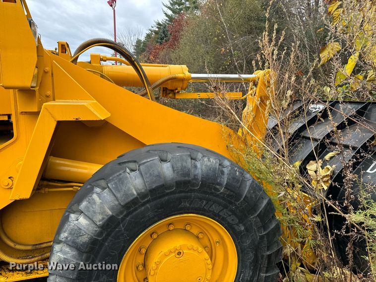 image for item EI4074 Case 621B wheel loader