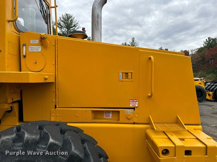 image for item EI4074 Case 621B wheel loader