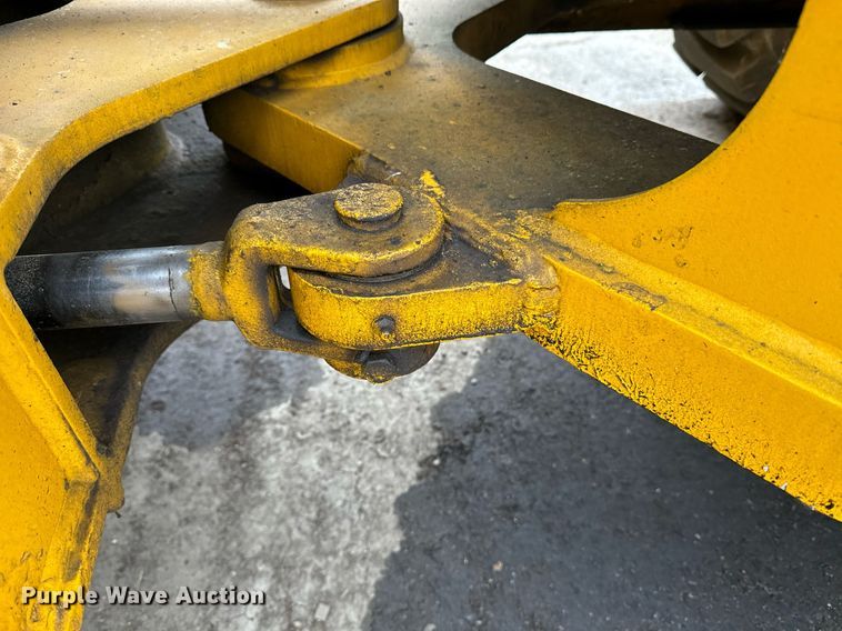 image for item EI4074 Case 621B wheel loader