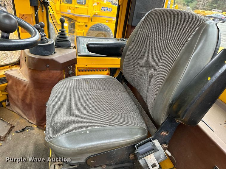 image for item EI4074 Case 621B wheel loader