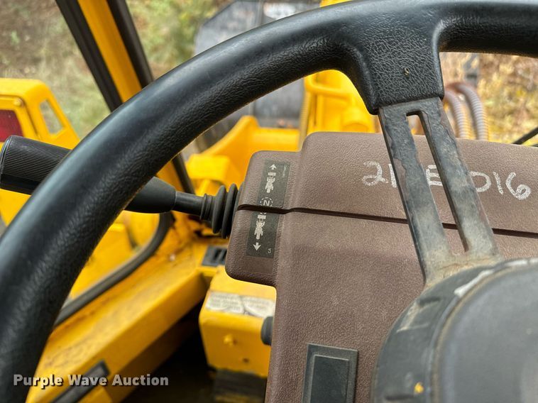 image for item EI4074 Case 621B wheel loader