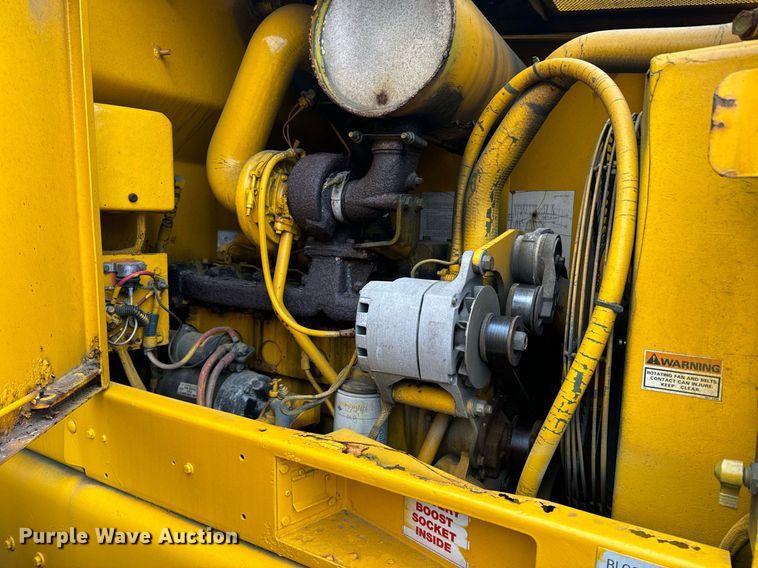 image for item EI4074 Case 621B wheel loader