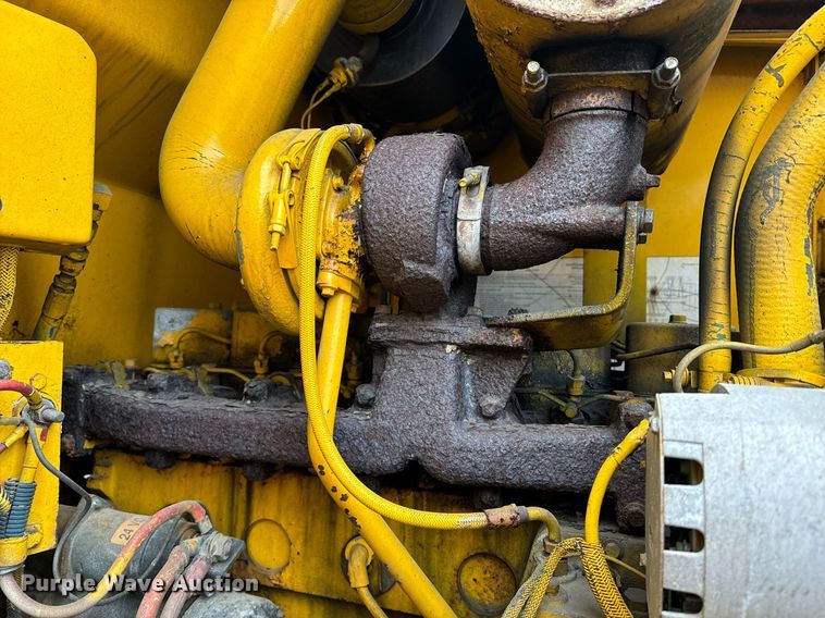 image for item EI4074 Case 621B wheel loader