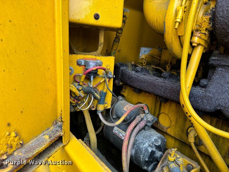 image for item EI4074 Case 621B wheel loader