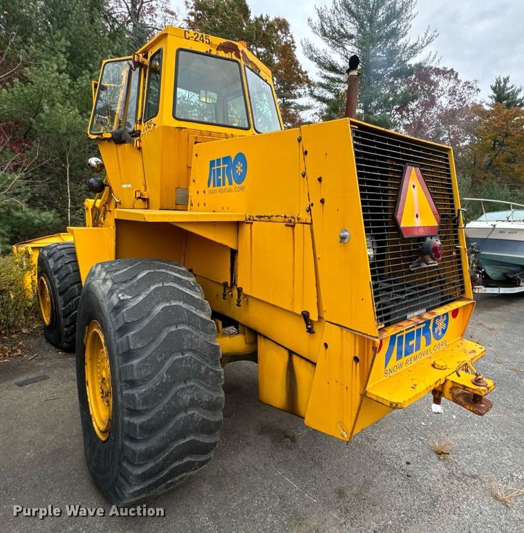 image for item EI4077 1984 Case W24C wheel loader