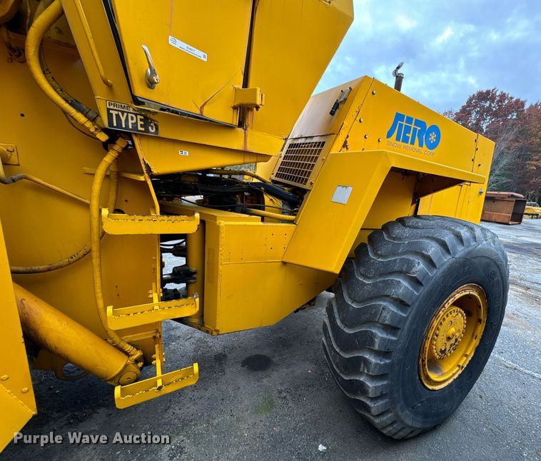 image for item EI4077 1984 Case W24C wheel loader