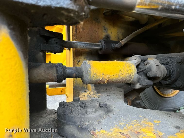 image for item EI4077 1984 Case W24C wheel loader