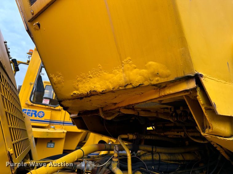 image for item EI4077 1984 Case W24C wheel loader