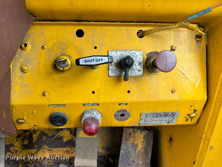 image for item EI4077 1984 Case W24C wheel loader