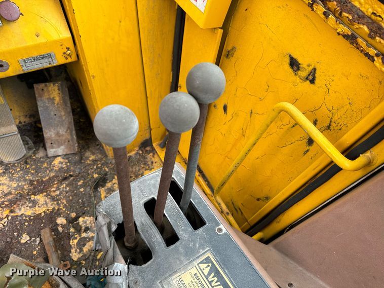 image for item EI4077 1984 Case W24C wheel loader