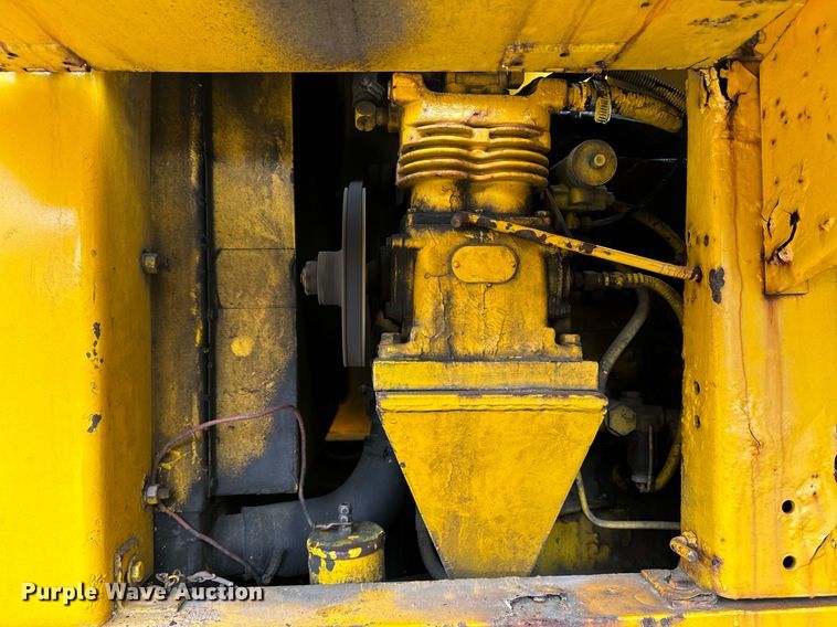 image for item EI4077 1984 Case W24C wheel loader