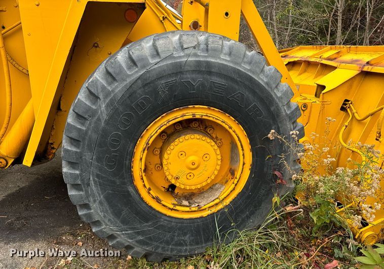 image for item EI4077 1984 Case W24C wheel loader