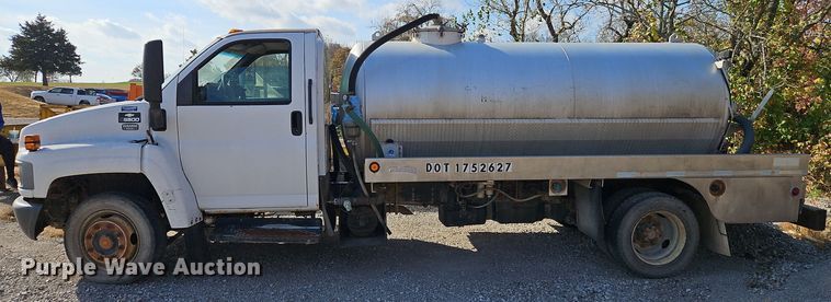 image for item EI8508 2007 Chevrolet  CC5C042 vacuum truck