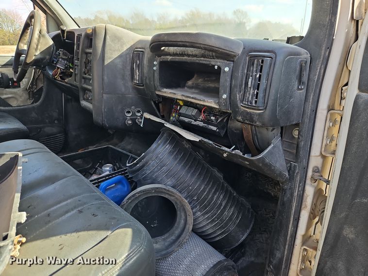 image for item EI8508 2007 Chevrolet  CC5C042 vacuum truck