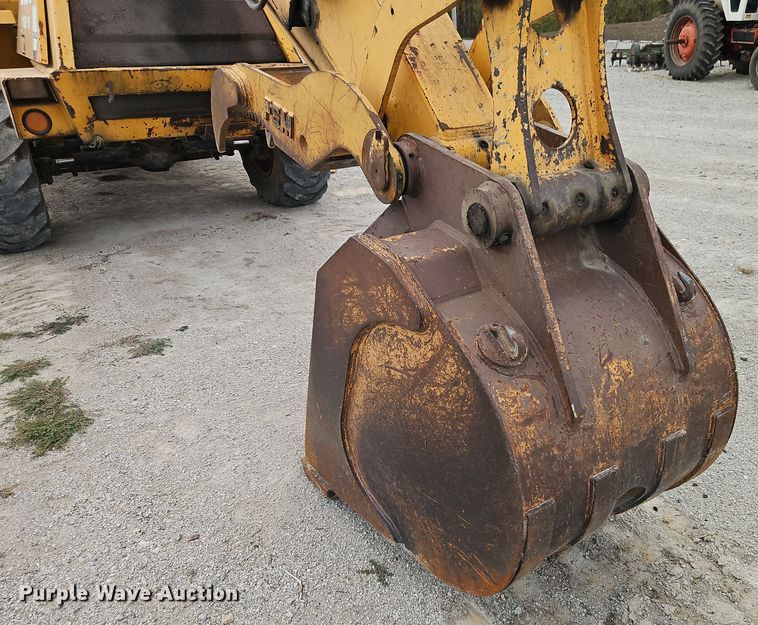 image for item EI8509 1999 Badger 1085C wheeled excavator