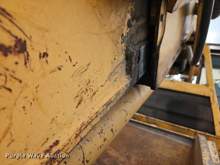 image for item EI8509 1999 Badger 1085C wheeled excavator