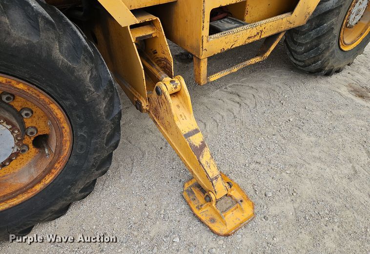 image for item EI8509 1999 Badger 1085C wheeled excavator