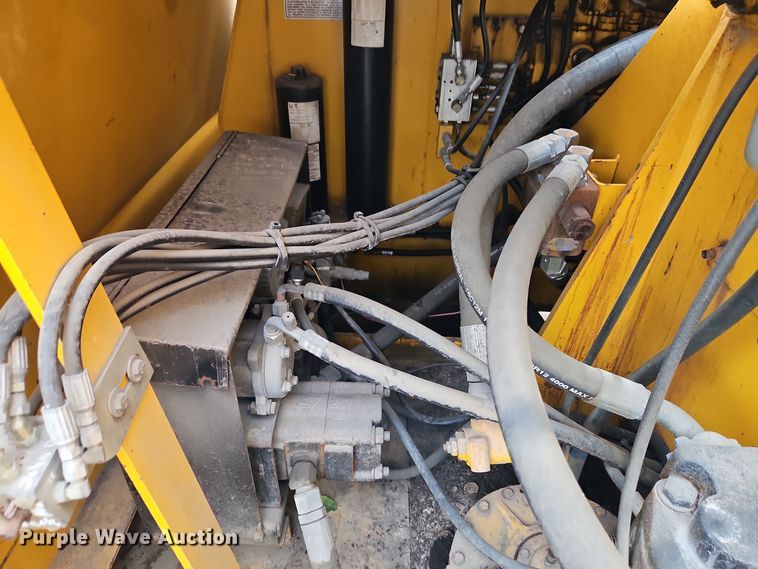 image for item EI8509 1999 Badger 1085C wheeled excavator