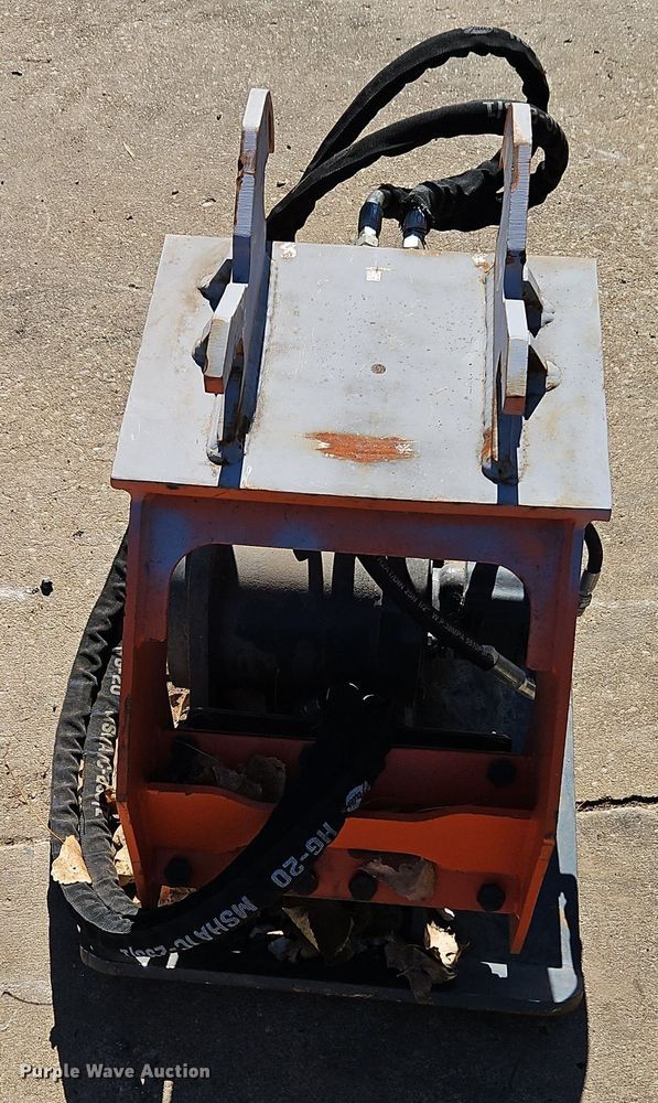 image for item EI8528 TMG TMG-ECP21 excavator plate compactor