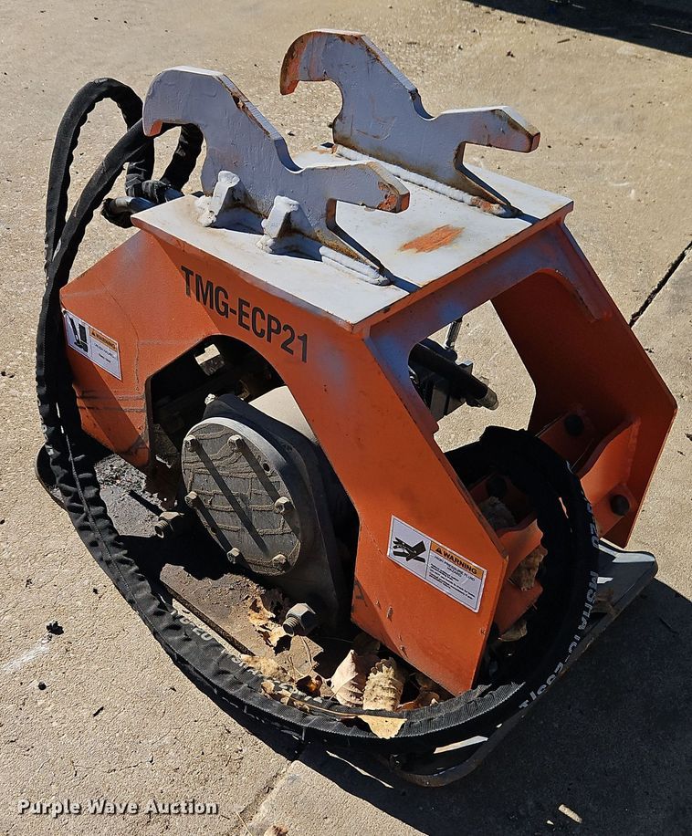 image for item EI8528 TMG TMG-ECP21 excavator plate compactor