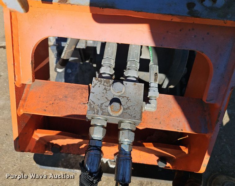 image for item EI8528 TMG TMG-ECP21 excavator plate compactor