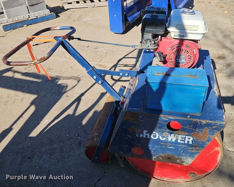 image for item EI8530 Brouwer TR130 trench compactor