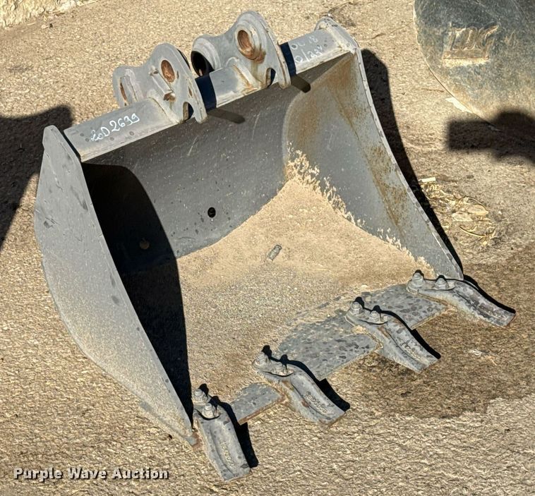 image for item EJ3128 Volvo 11839788 excavator bucket
