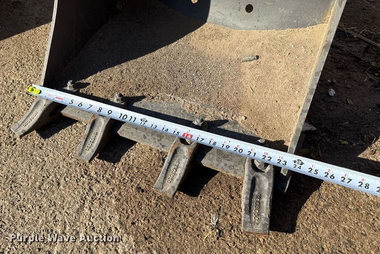 image for item EJ3128 Volvo 11839788 excavator bucket