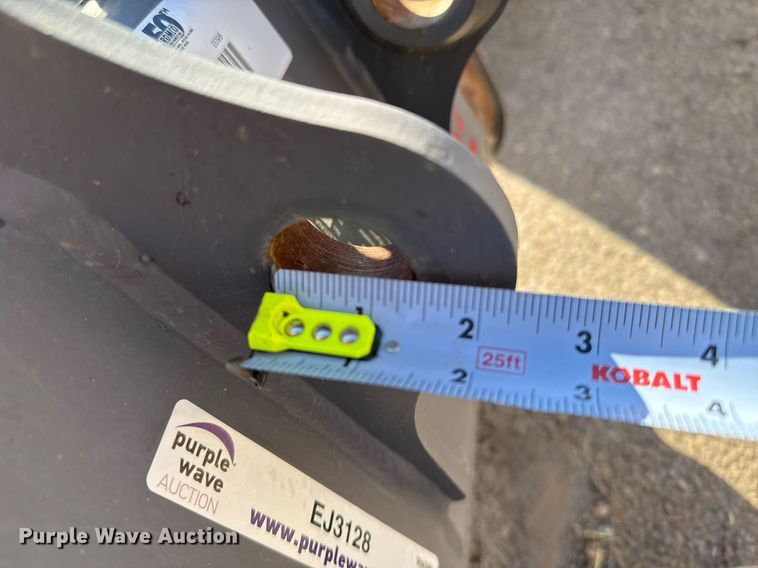 image for item EJ3128 Volvo 11839788 excavator bucket