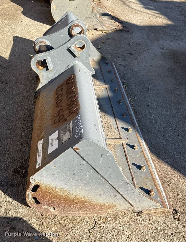 image for item EJ3129 Volvo excavator bucket