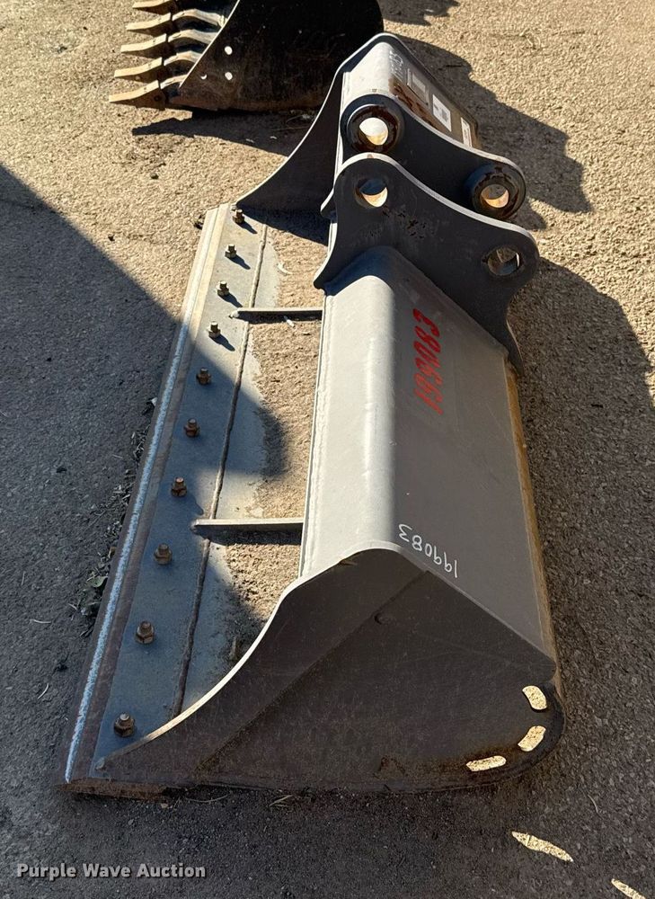 image for item EJ3129 Volvo excavator bucket