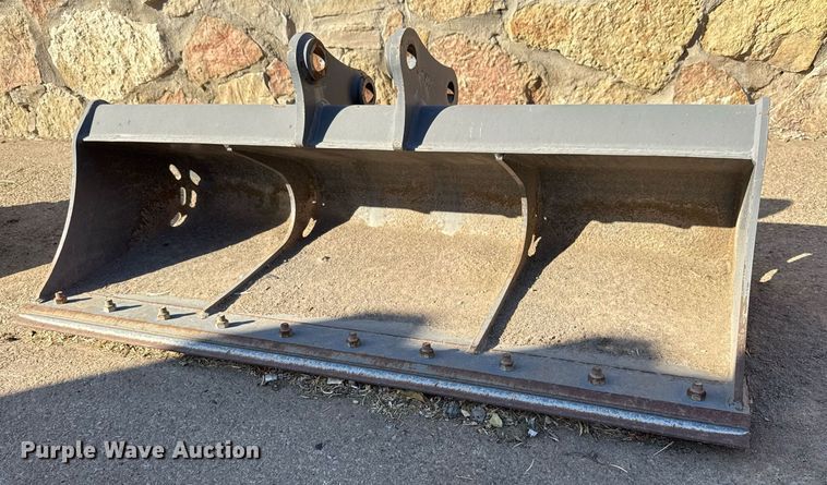 image for item EJ3129 Volvo excavator bucket