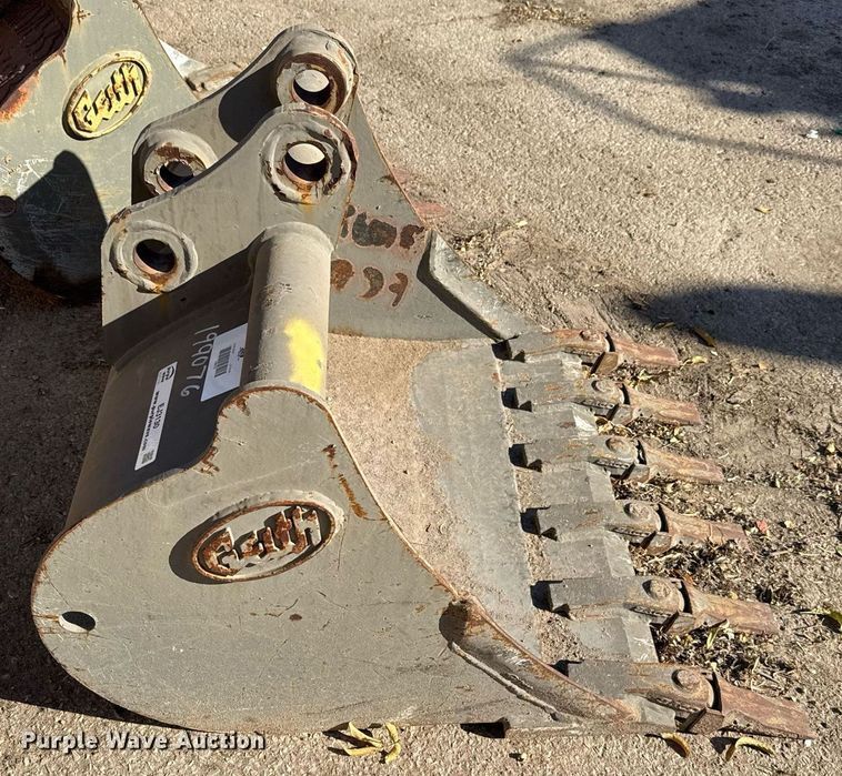 image for item EJ3130 Geith ECR38 excavator bucket