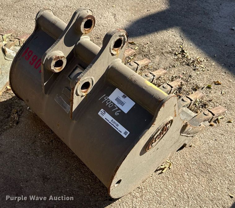 image for item EJ3130 Geith ECR38 excavator bucket