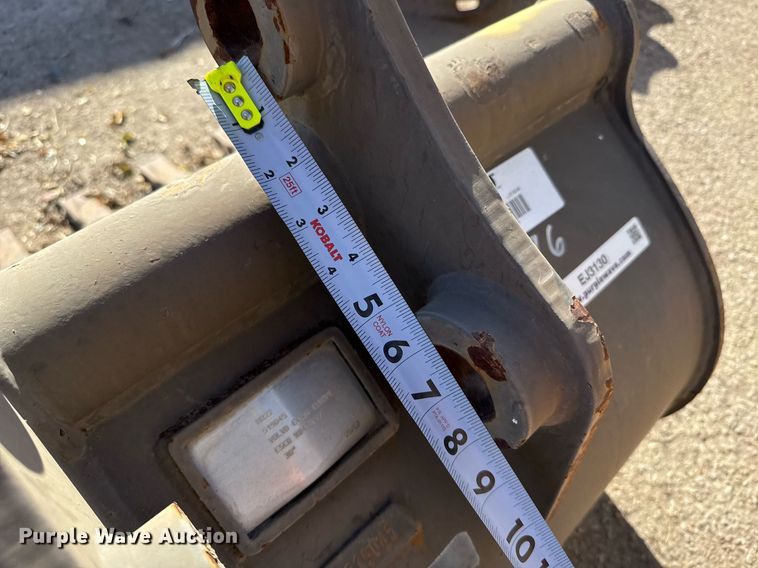 image for item EJ3130 Geith ECR38 excavator bucket