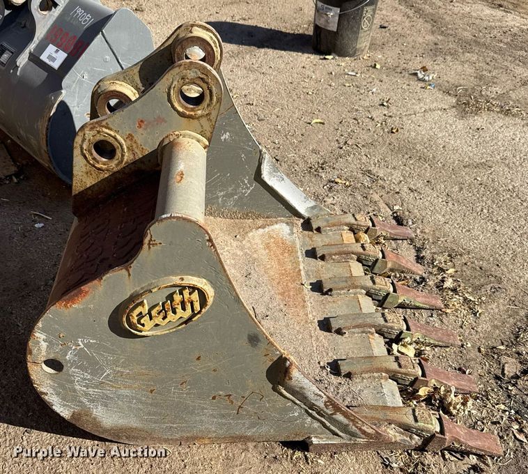 image for item EJ3131 Geith ECR38 excavator bucket