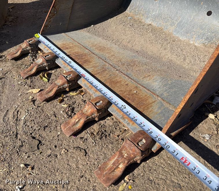 image for item EJ3132 Volvo 1839676 excavator bucket