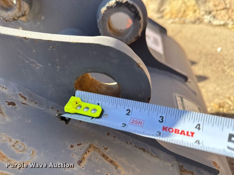 image for item EJ3132 Volvo 1839676 excavator bucket