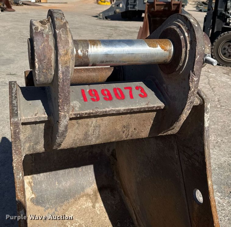 image for item EJ3135 2006 Geith EC160B excavator bucket