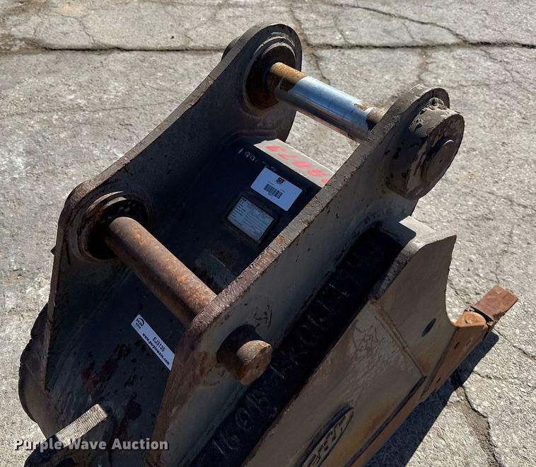 image for item EJ3135 2006 Geith EC160B excavator bucket